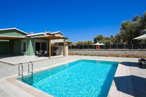 Small Halipoma Odysseas into Lefkada town close
